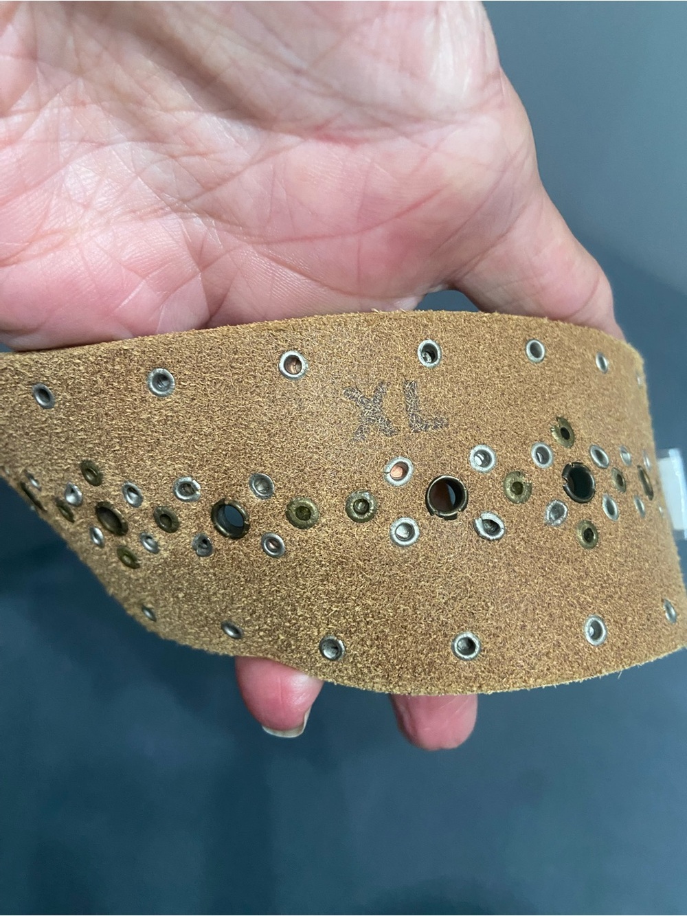 New CALVIN KLEIN Vintage Leather Studded Distressed Gold Belt Wide Boho XL Retro - Picture 4 of 13